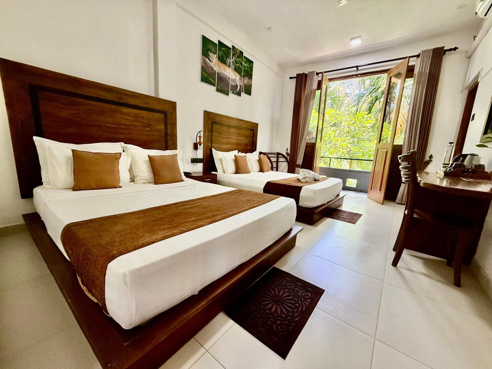Divine Villa Anuradhapura Exteriör bild